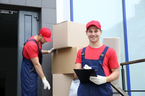 Man and van removals service in West Ham with loading support